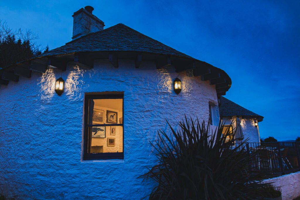 SCOTLAND Pierhouse Hotel exterior
